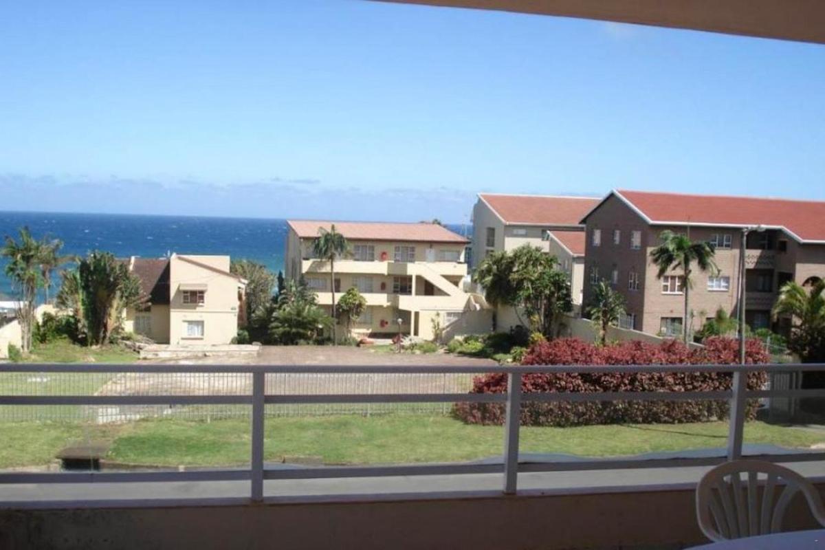 Uvongo Square 4 Appartement *